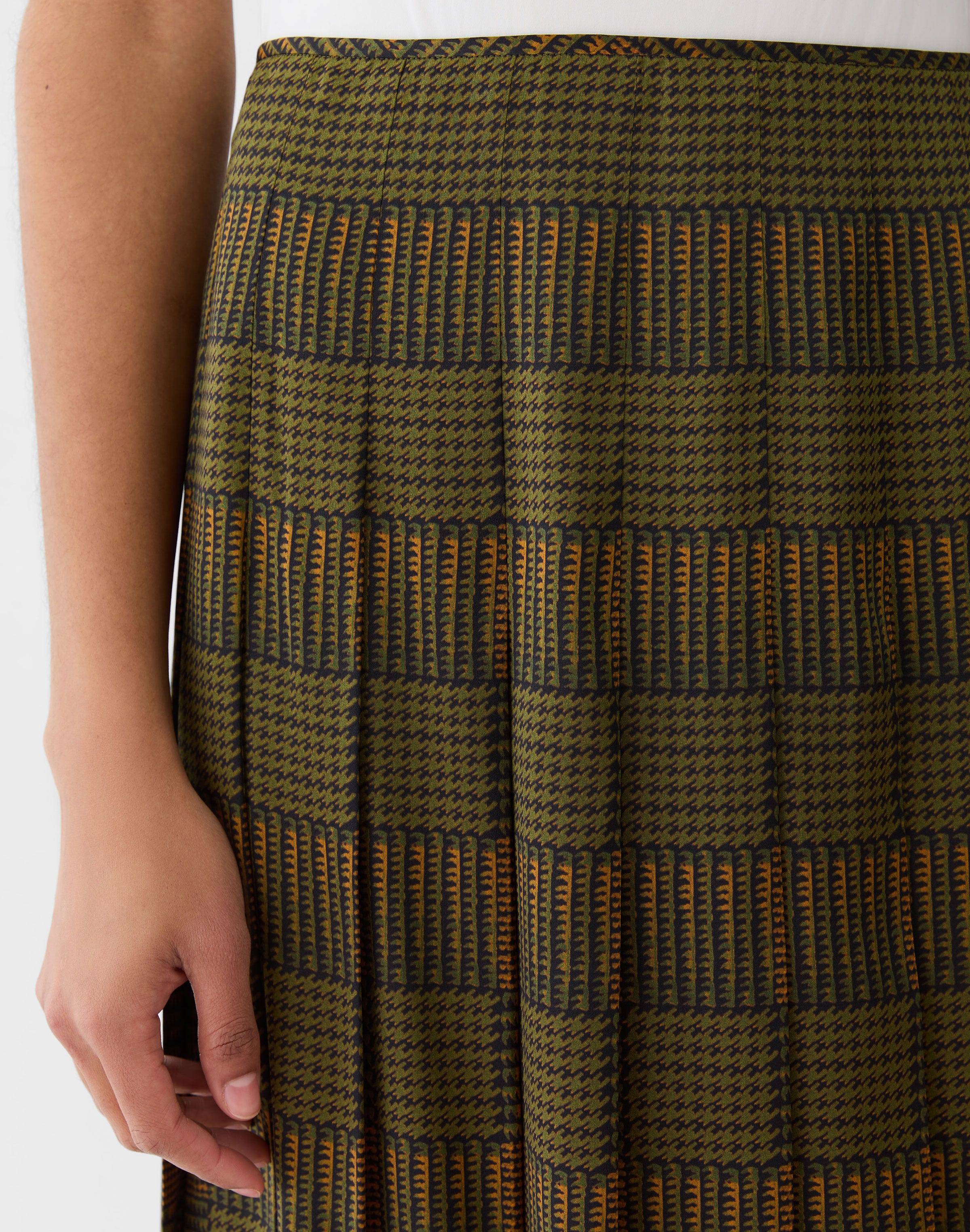 Glen Plaid Print Silk Pleated Skirt