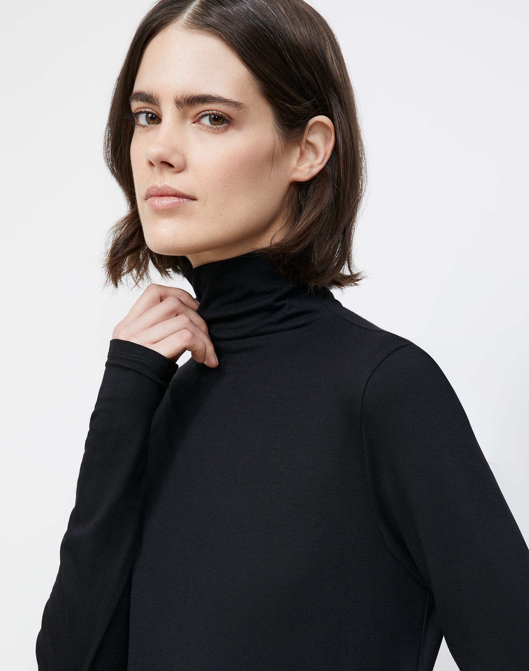 Nouveau Jersey Turtleneck