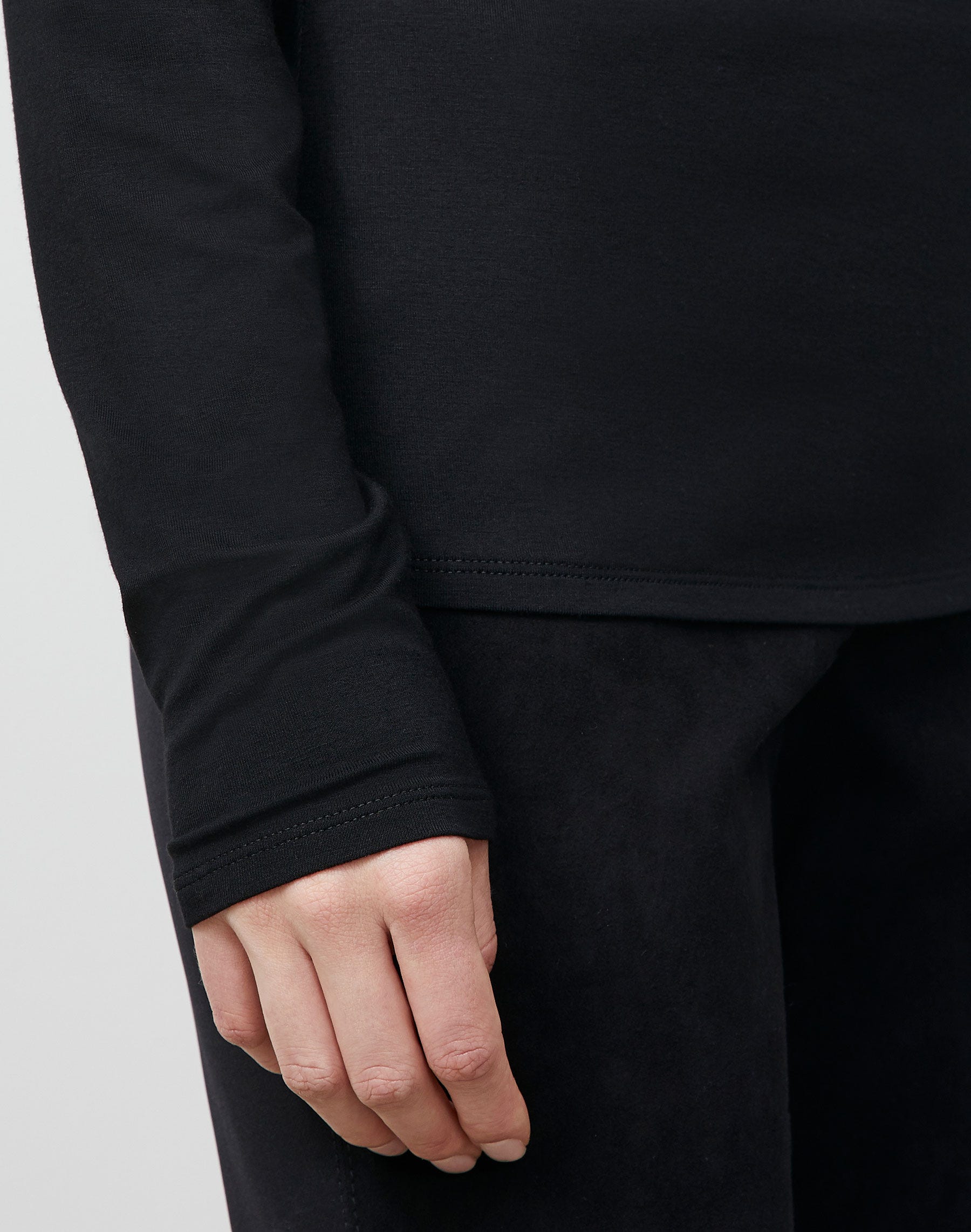 Nouveau Jersey Turtleneck