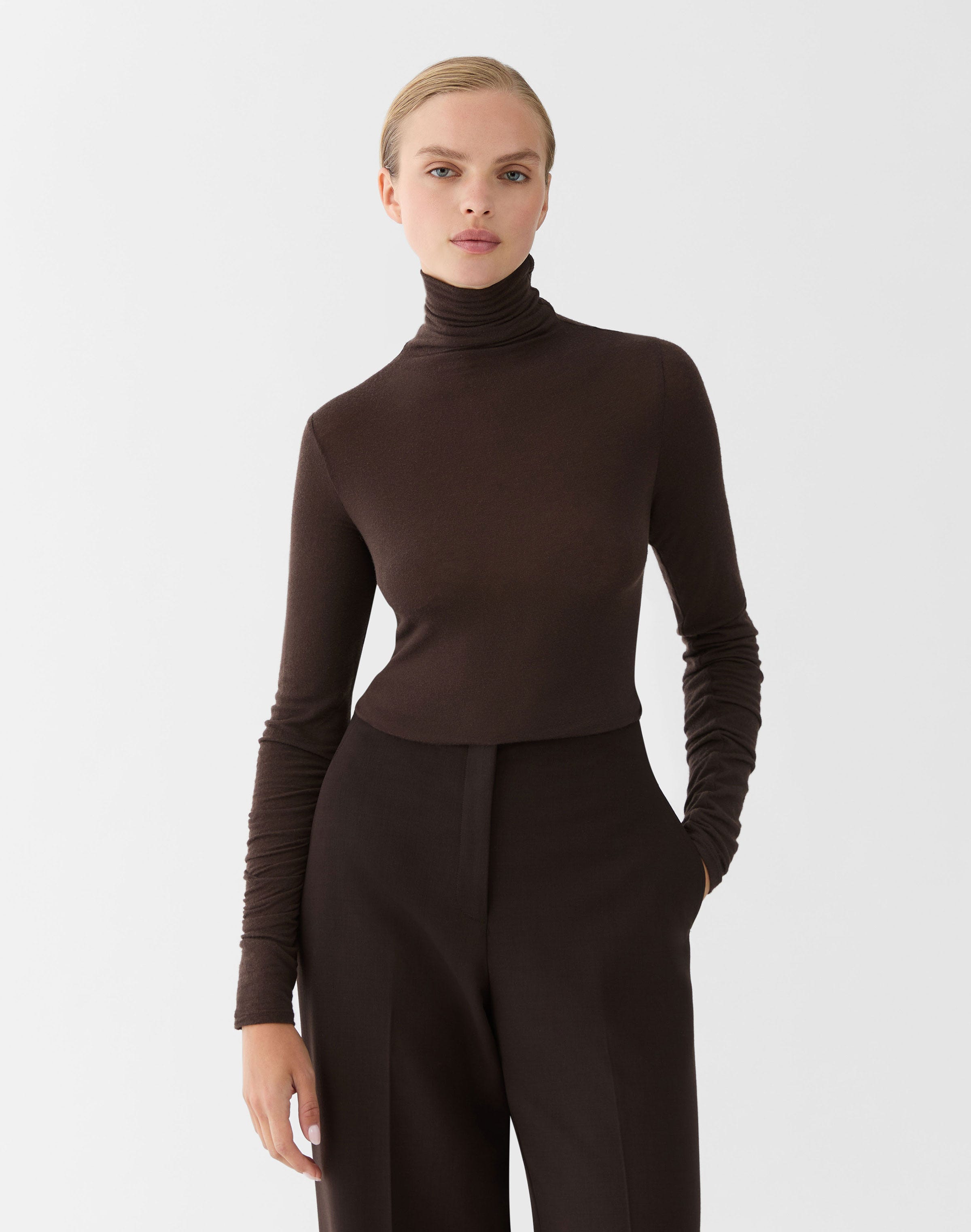 Viscose-Cashmere Jersey Elongated Fitted Turtleneck