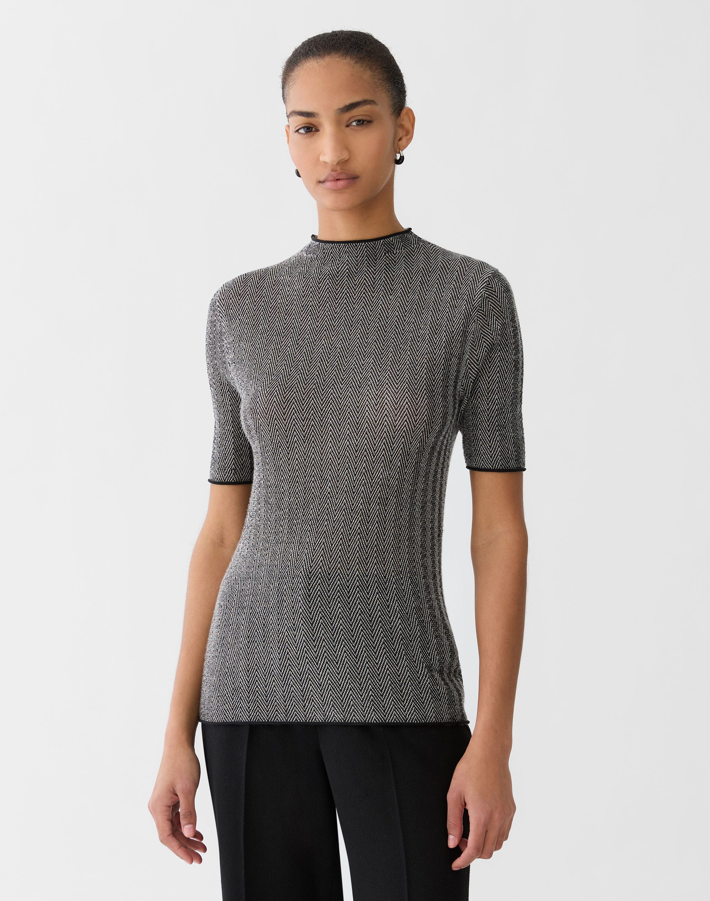 Fine Cashmere Herringbone Jacquard Sweater