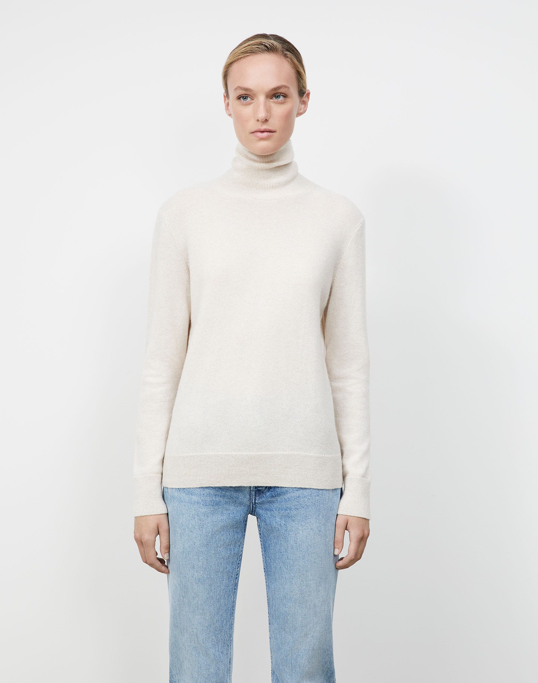 Petite Cashmere Turtleneck Sweater